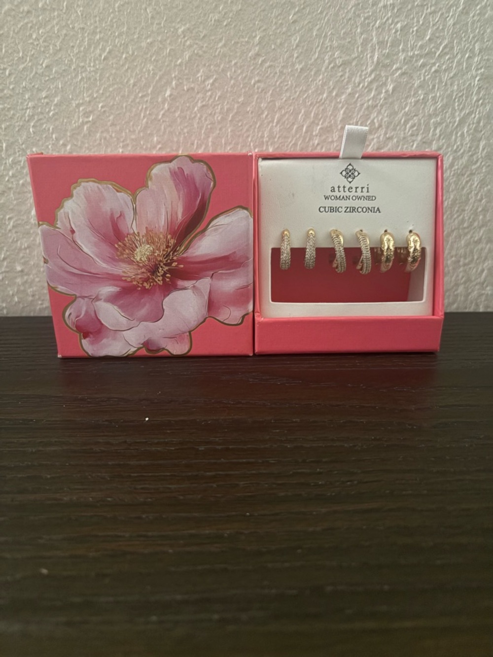 NEW Atterri Gold Earrings Set